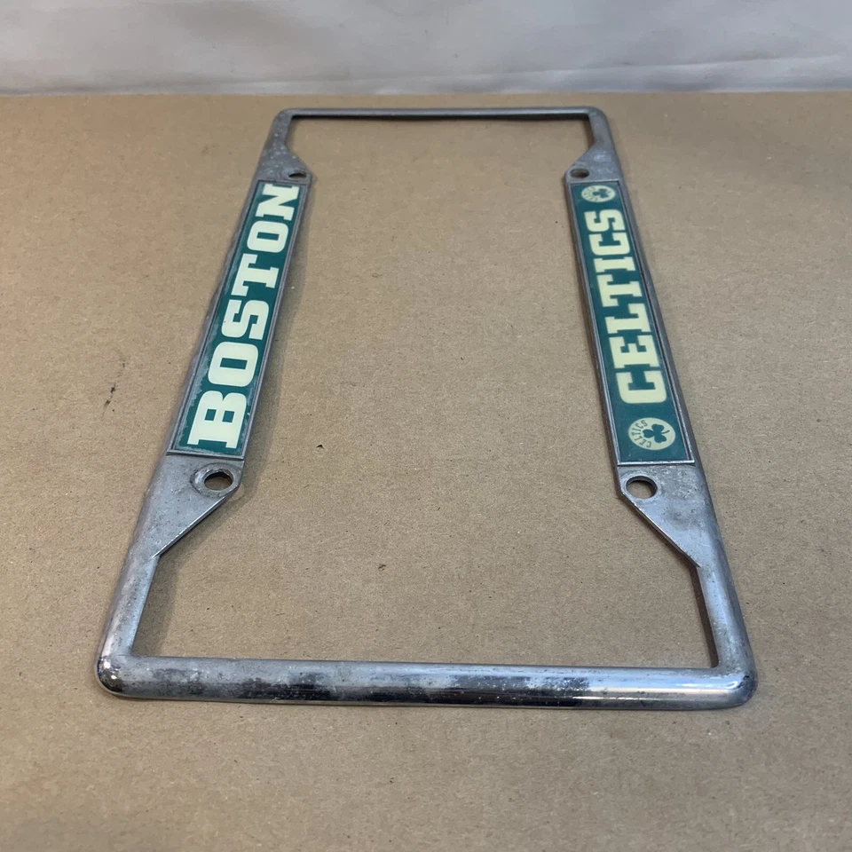 Marco de matrícula de metal cromado Boston Celtics - Fanmats NBA sin tornillos Foto 2 de 4