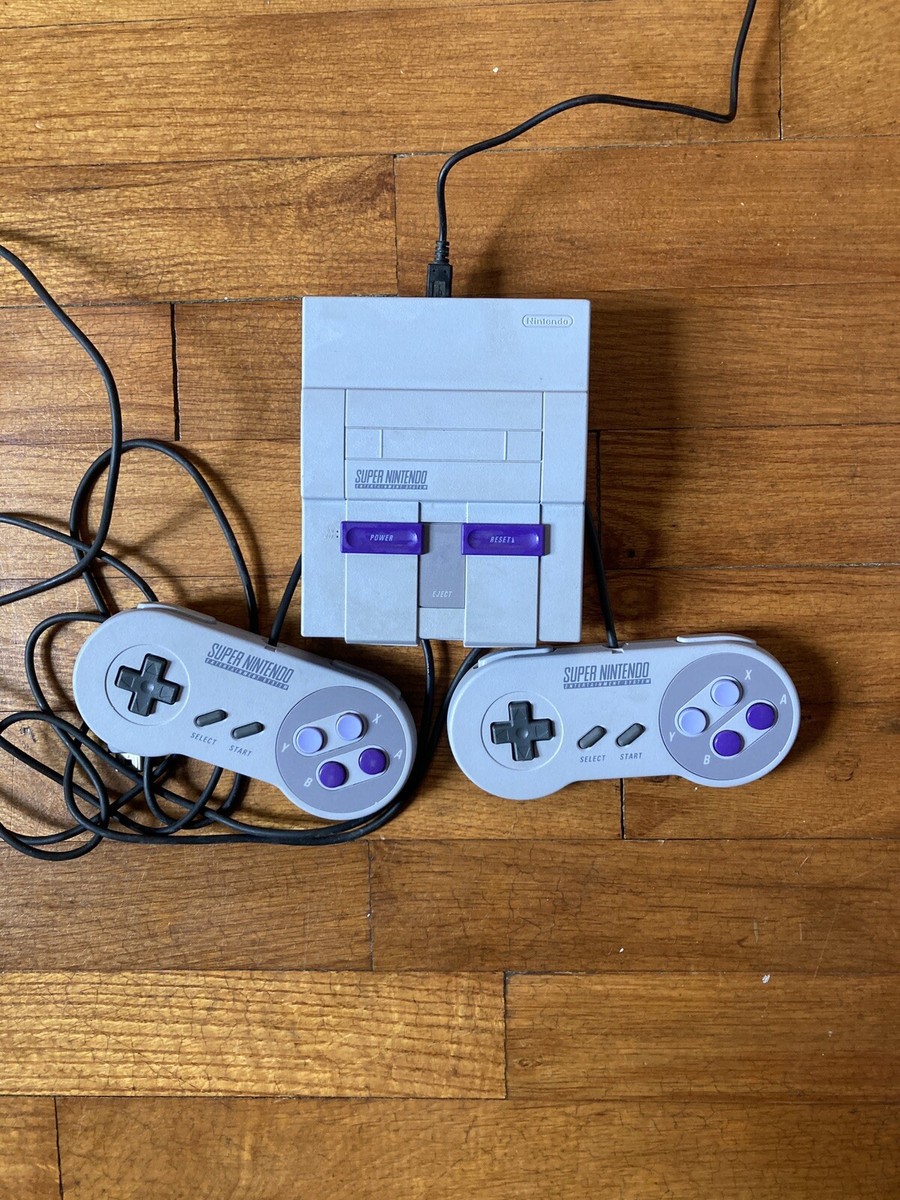 Super Nintendo NES Mini Classic Edition Control Deck CLV-201 w Controllers