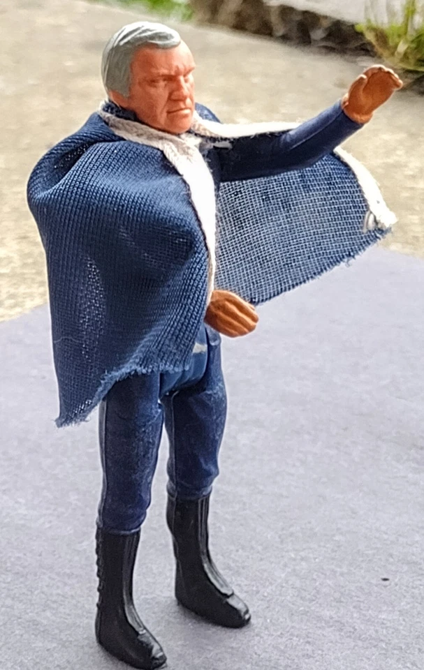 Battlestar Galactica Vintage Mattel 1978🔥COMMANDER WILLIAM "BILL" ADAMA🔥w/Cape - Image 2 of 4