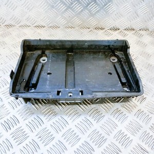 Mercedes-Benz W205 2.1Hybrid 150kw Batteriefach Pad Halter A2056200118 2017