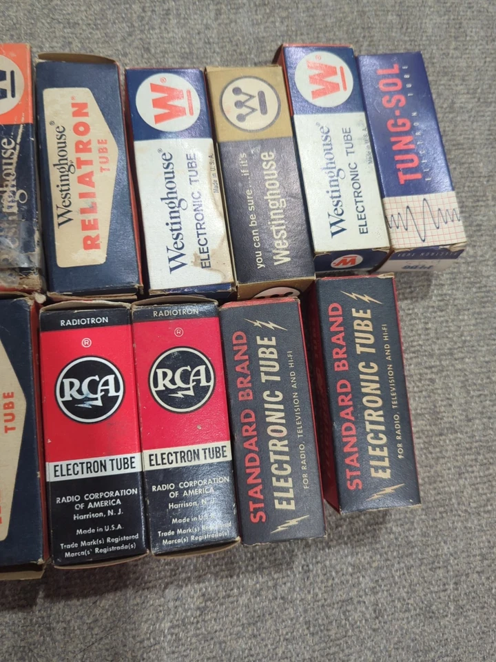 Lote de 17 tubos de electrones Westinghouse, Tunf-sol, Raytheon, Philco sin probar Foto 2 de 4