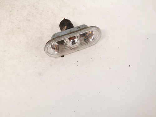 1j0949117 Seitenblinker (Kotflügelblinker) Vorne Linke  Volkswag DE1684767-79