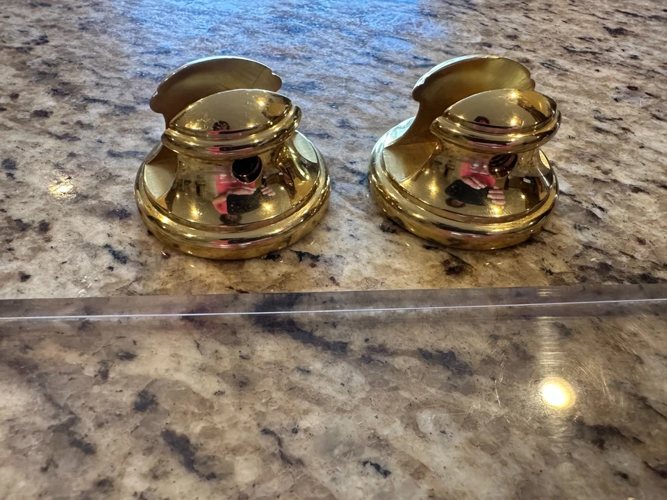 Baldwin Latón Pulido Premium Edgewater Acrílico 24" Estante Foto 4 de 4