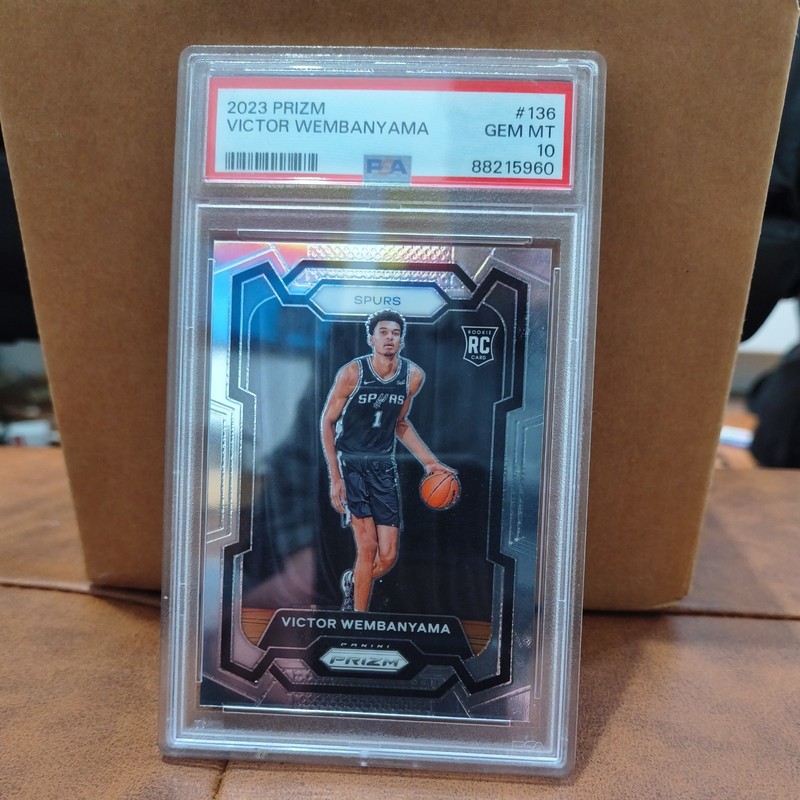2023 Panini Prizm Victor Wembanyama #136 RC PSA10 San Antonio Spurs