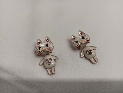 Betsey Johnson White Cat Earrings Front Back 306
