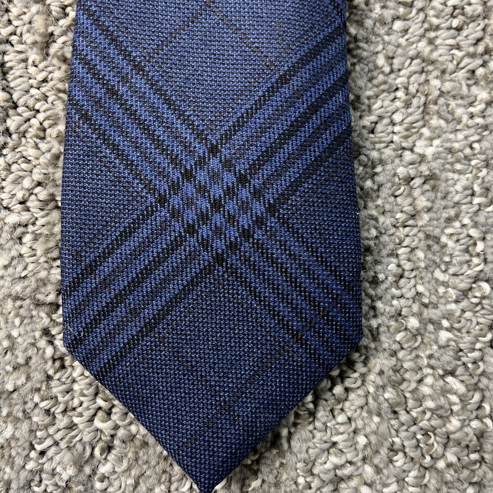 Picture 2 of 4