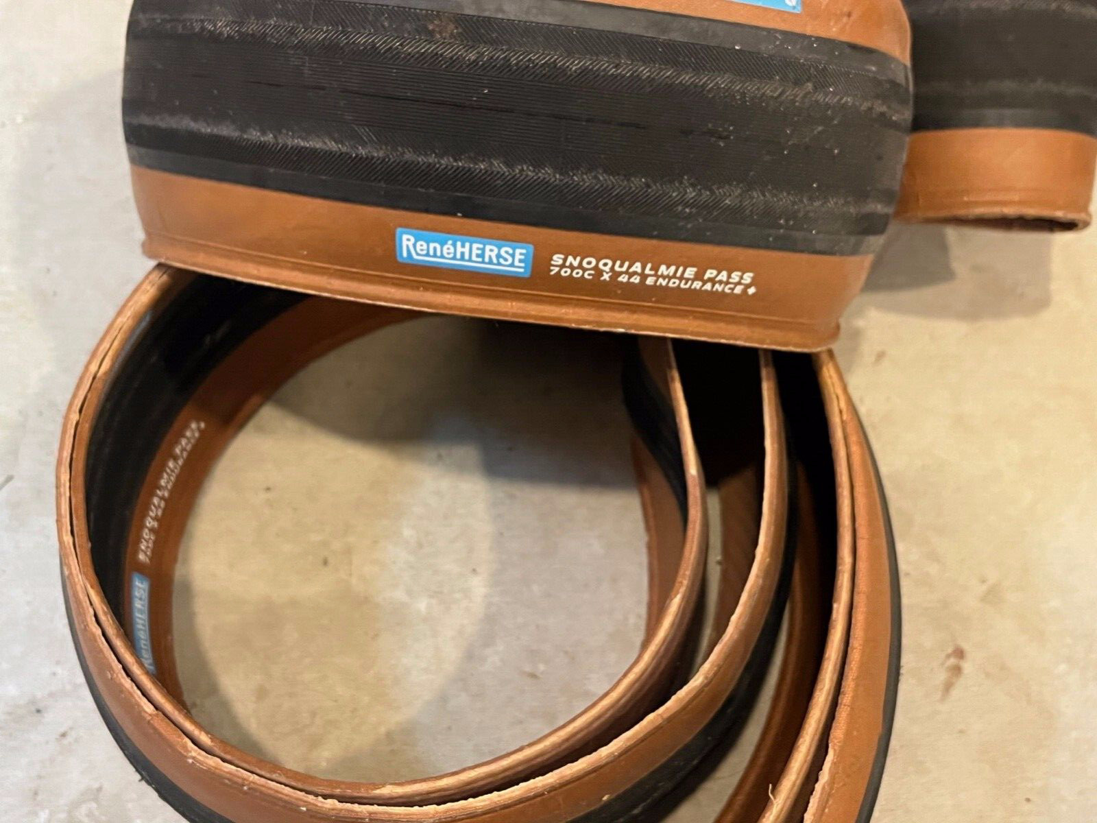 Rene Herse Snoqualmie Pass Endurance Tubeless Gravel 700c x 44mm new
