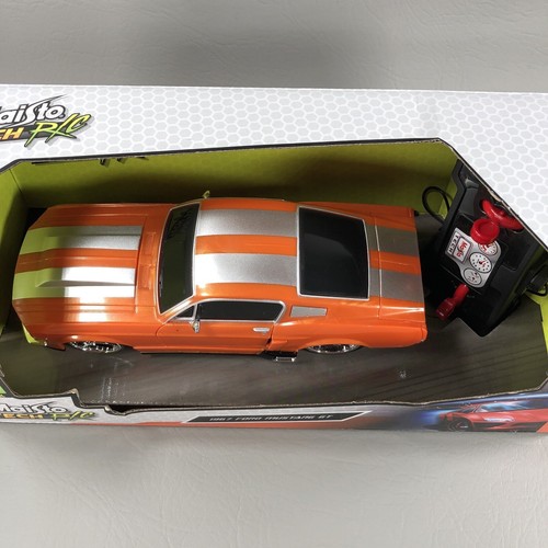 Maisto Tech RC 1967 FORD MUSTANG GT 1:24 Scale Batteries Required - Picture 2 of 12