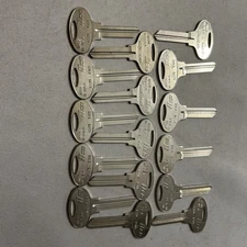 ILCO A1176 16 Key Blanks Kwikset KW5 Nickel Plated 6 Pin NOS Vintage Locksmith