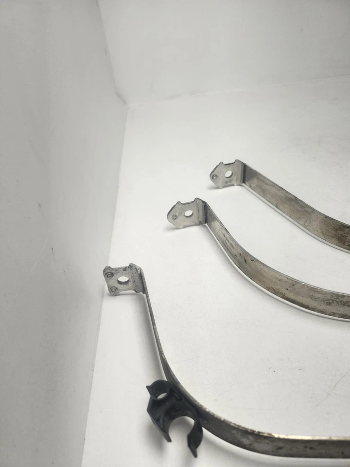 Correas para tanque de gasolina Volkswagen Passat 1998-2005 3B0201653, 3B0201653A, 3B0201654B  Foto 4 de 4