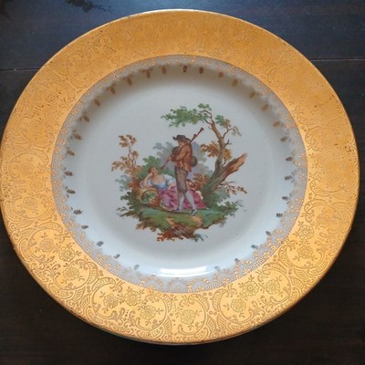 Vintage 1940s Edgewood 9.75  Porcelain Plate With 22 Karat Trim skf
