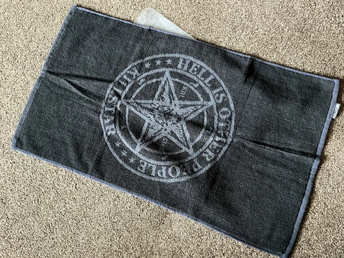 KILLSTAR TOWEL BLACK UNISEX DONT CARE PENTAGON DESIGN 70x40 GYM GREAT GIFT IDEA!