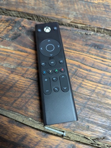 PDP *OFFICIAL* Gaming Media Remote Control (XBOX One / Series X) - Picture 3 of 3