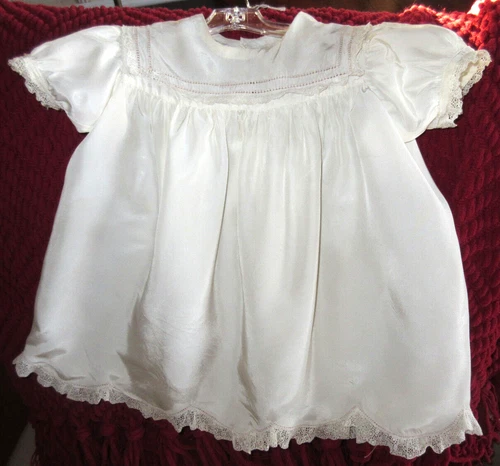 Antique Silk Baby Bebe Doll Dress w Ruffled Scalloped Hem, Puff Sleeves