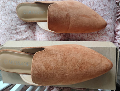 MUSSHOE Women's Pointed Toe Slip-On Flats Tan Faux Suede Size 11