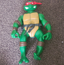 Teenage Mutant Ninja Turtles Raphael Turtle Action Figure Plastic Green/Red