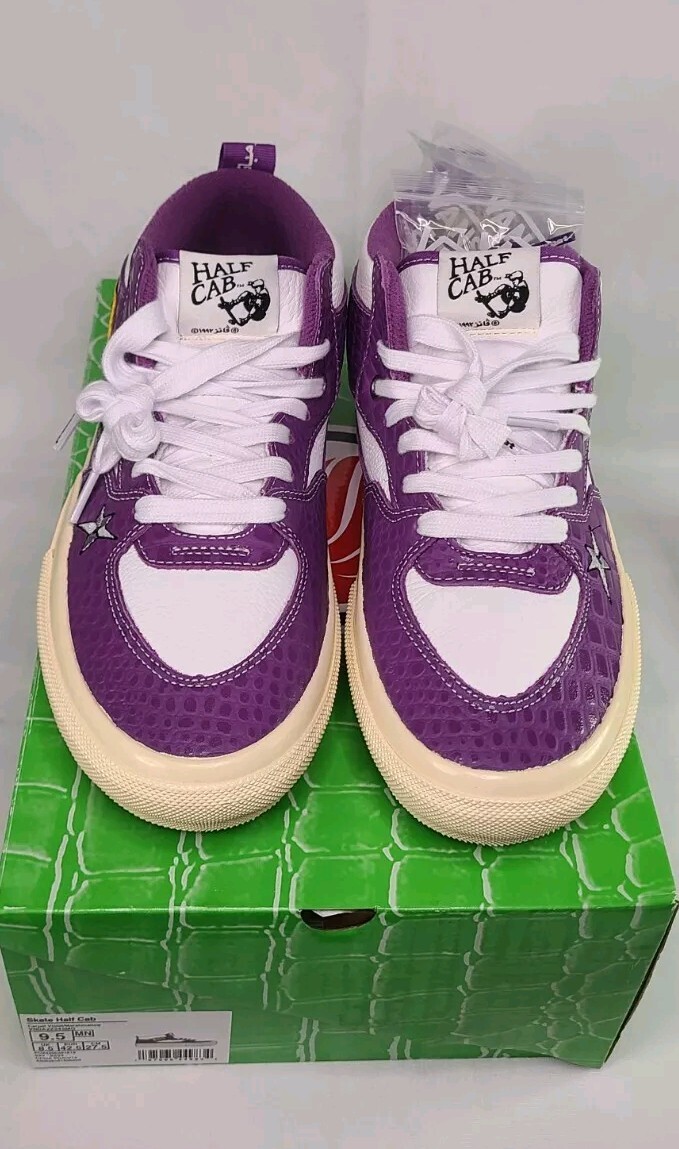 【新品未使用】Vans Half Cab Crown Purple 10.0 Skate Half Cab Shoes in Black| Vans CZ