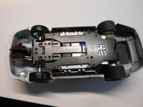 Top gebauter Porsche 911 (993) GT2 Michelin Scaleracer auf Plafit Chassis 1:24 - Bild 5 von 5