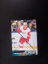 2022-23 Upper Deck Jonatan Berggren Young guns Exclusive /100 St.Louis Blues