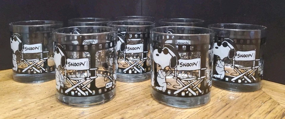 Vintage Snoopy and Woodstock Glass Set by Anchor Hocking (Set of 8) Rare - Image 2 of 4