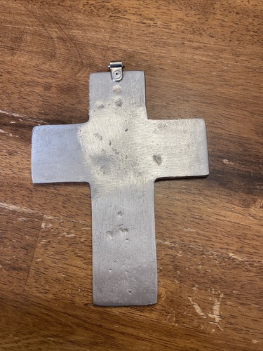 2 Vintage massives Metall ZINN Silber KREUZ Wandbehänge - Bild 9 von 9