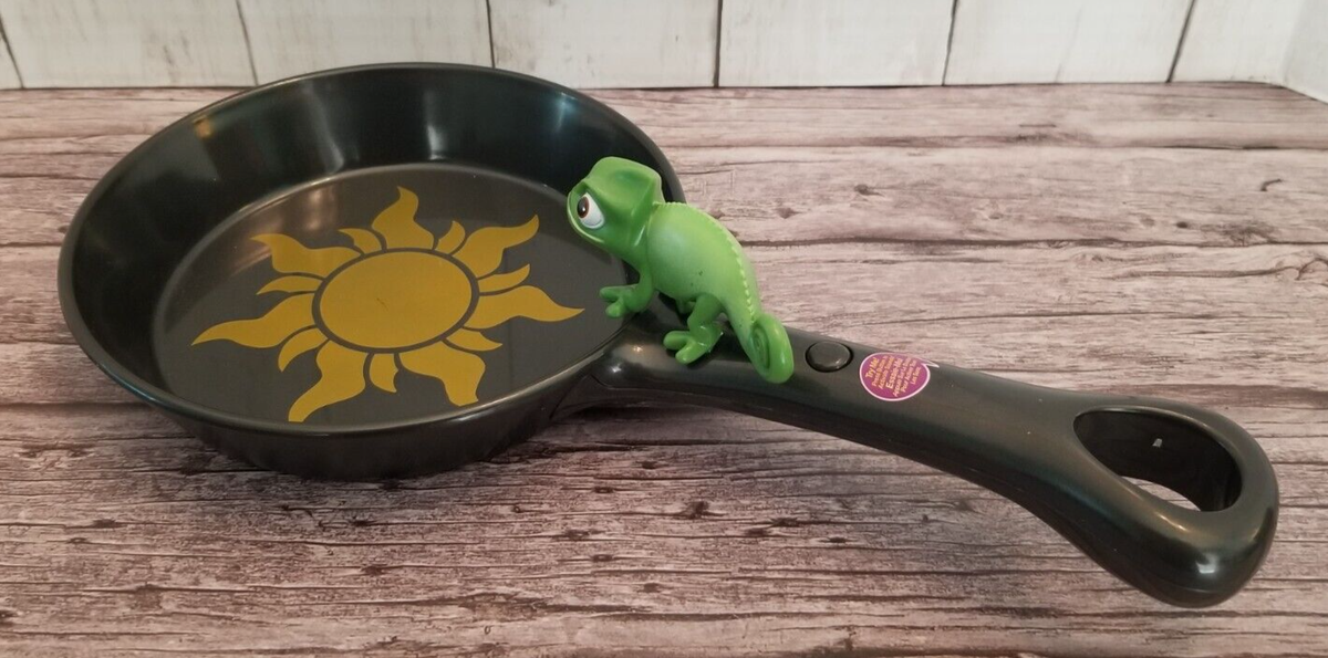 Disney Tangled Rapunzel Frying Pan Skillet Costume Toy w/Sounds Pascal  Chameleon