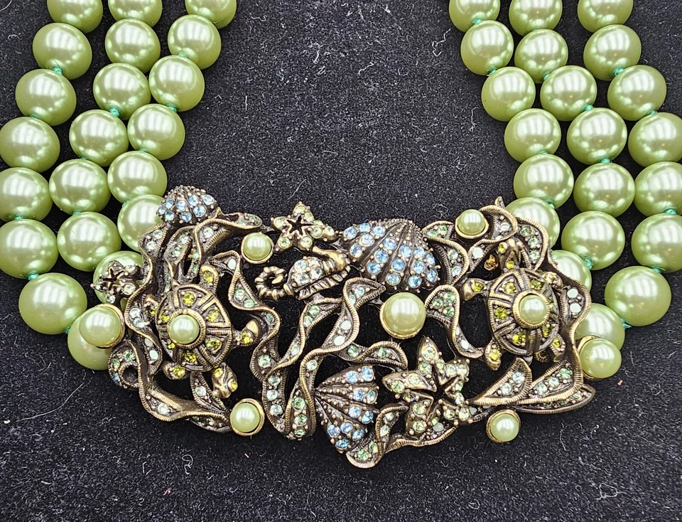 Heidi Daus 海生物海龟壳海马人造绿色珍珠犀牛石 — 第 2/4 张图片