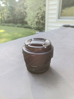 Sony E 50mm F/1.8 (ASP-C)