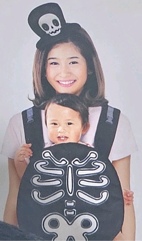 Way to Celebrate Skeleton Halloween Baby Carrier Cover and Headband
