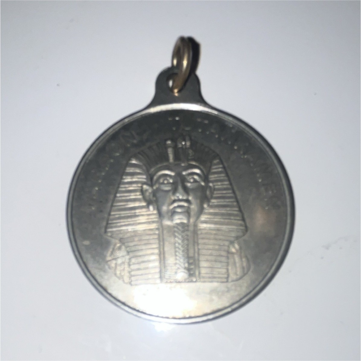 Egyptian Pharaoh Pyramid Design Silver Tone Round Medal Pendant Fashion Jewelry