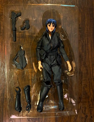 Motoko Kuzanagi Ghost in the Shell Posable figure with all Accessories.