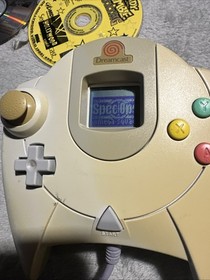 Sega Dreamcast HKT-3020 NTSC Console Bundle, 2 Controllers, 1 VMU & 6 Games!