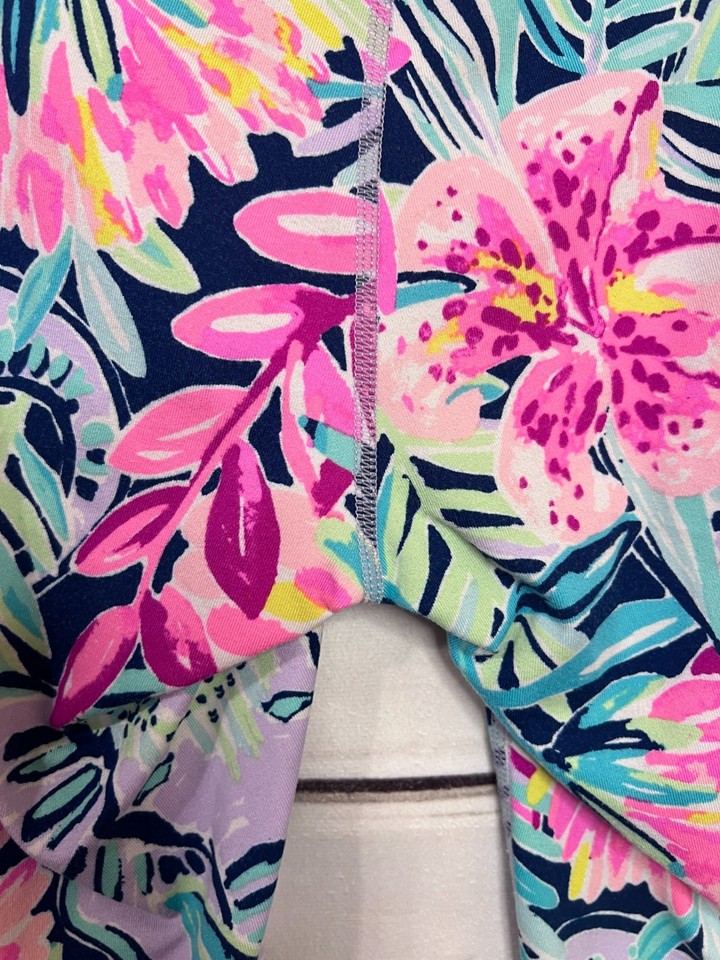 Lilly Pulitzer Size MED Luxletic Pants Tropical Print | eBay