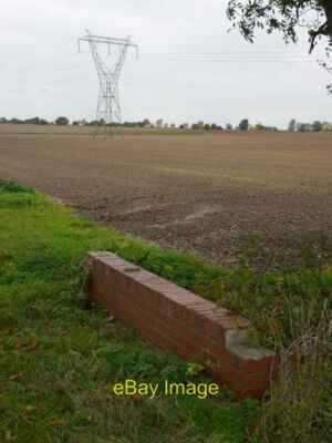 Photo 6x4 Rivet: High Marnham, Polly Taylors Road 2 c2016