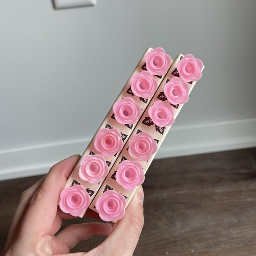 24 Vintage 60s Plastic Flowers Birthday Candle Holders Pink Silver Lot Japan Mcm - Picture 2 of 11