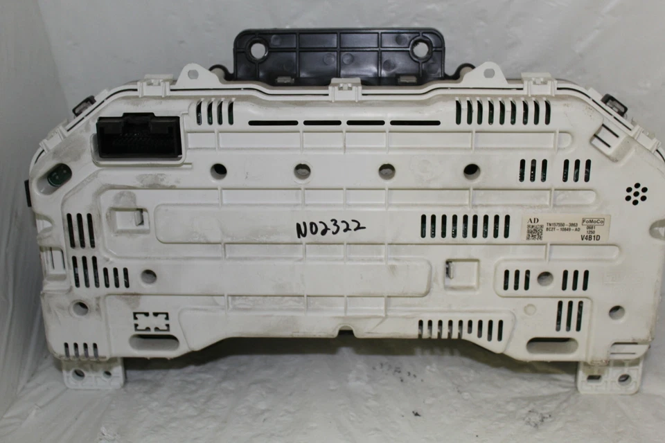 Cuadro de instrumentos velocímetro 2011 Ford E150/E250/E350 furgoneta indicadores 200.887 millas Foto 2 de 4