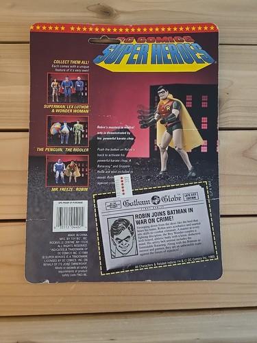 1990 Toy Biz DC Comics Superheroes Robin with Card Back - Picture 12 of 12