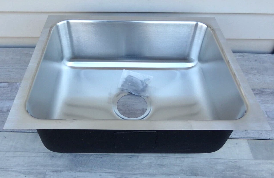 JUST MANUFACTURING US-1620-A 型 304 St 钢 16 英寸 O.D. x 20 英寸厨房水槽 18-Ga — 第 2/4 张图片