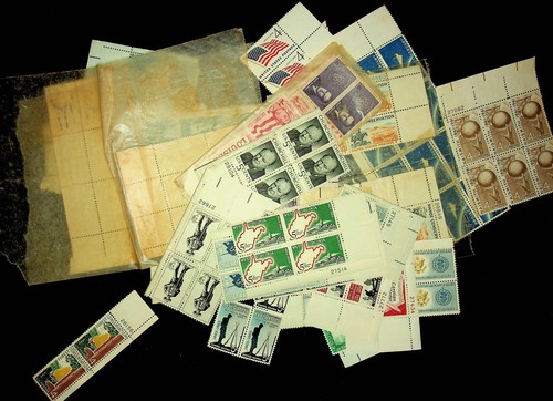AMERICAN POSTAGE STAMP PARTIAL BLOCK LOT - B4-7