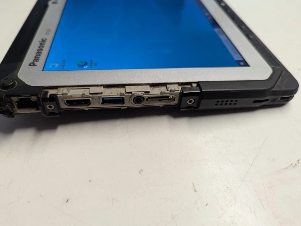 Panasonic Toughbook CF-20 Tablet 8gb 256GB Windows 10 Professional - Image 2 of 4