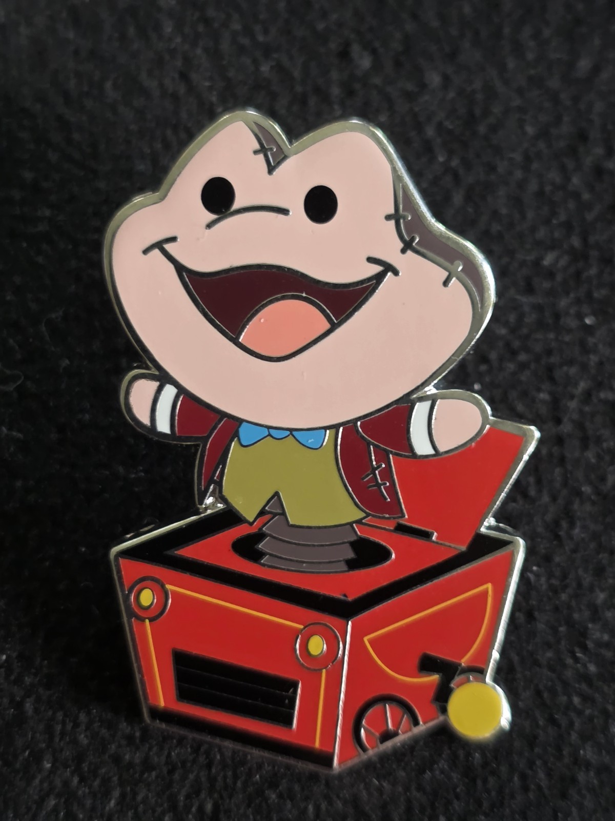 Disney Toys in a Box Mystery Pin 2025 Mr. Toad (27)
