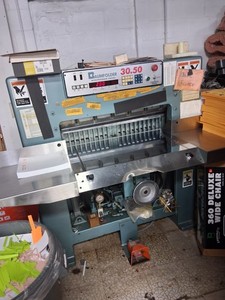 BAUM BAUMCUT 31.5”PROGRAMMABLE PAPER Ctter