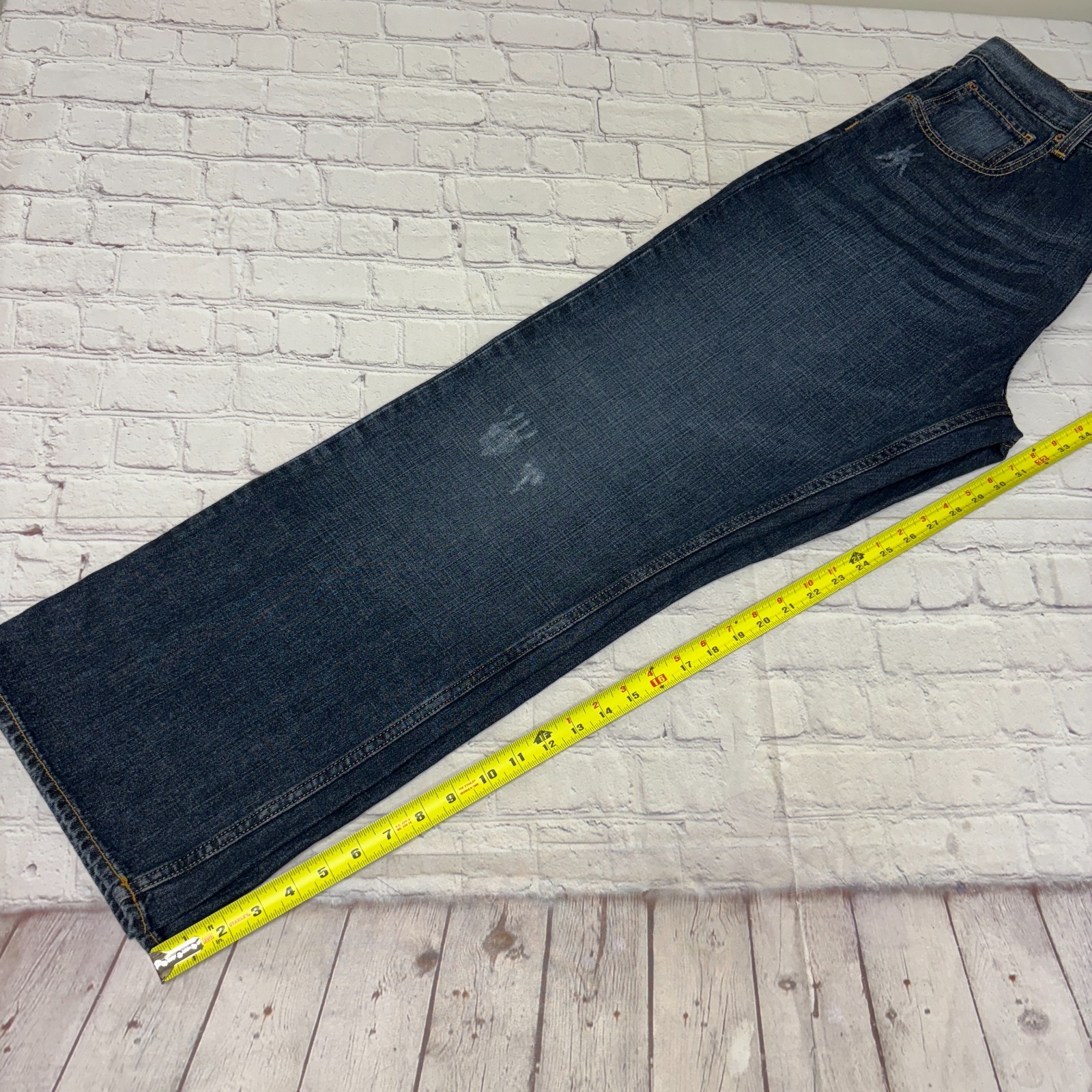 NWT Tommy Hilfiger Freedom Men Jeans Size 36x32 Relaxed Fit Straight Leg C036 28