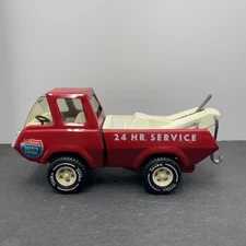 Vintage Mini Tonka 9" Tow Wrecker Truck  Toy Red and White 1970's (1731)