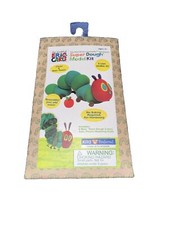 Eric Carle The Very Hungry Caterpillar  Apple Super Dough Model Kit New