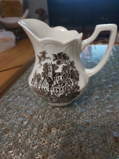 Vtg J & G Meakin Creamer Royal Staffordshire "Stratford Stage" England Ironstone