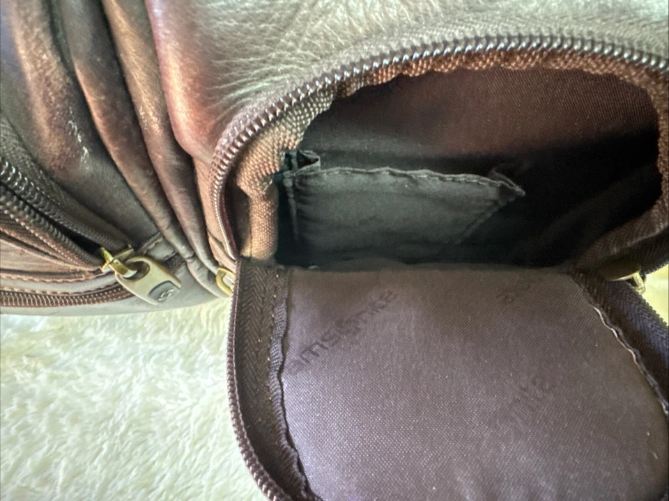 新秀丽棕色皮革轮式组合滚动随身笔记本电脑公文包 — 第 4/4 张图片