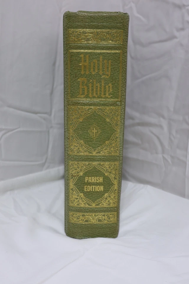 Vintage Holy Bible 1969-1970 Parish Edition Chicago - Image 3 of 4