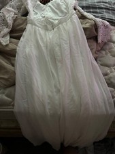 Beautiful size 8 white floor length wedding dress for the perfect bride