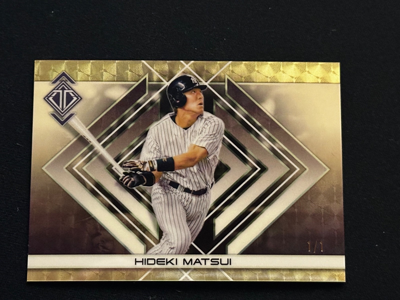 2025 Topps Transcendent Hideki Matsui Base Superfractor /1